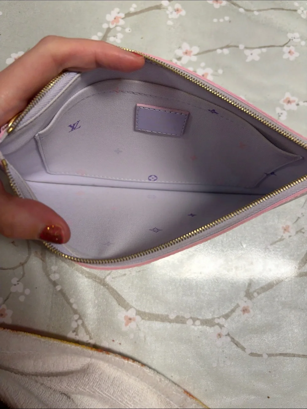 New Authentic Louis Vuitton Sunrise Pastel Pink Lilac Monogram Logo Wristlet